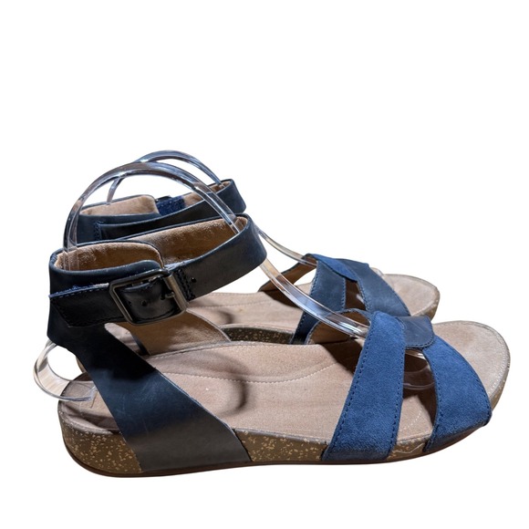 Clarks Unstructured Blue Leather Suede Ankle Strap Sandals - US 8 - Picture 1 of 6